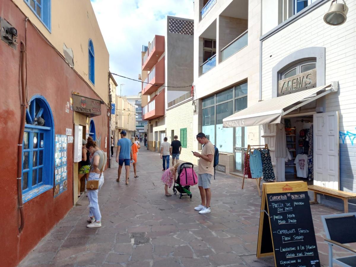 Playa Chica Views Apartment El Medano  Exterior photo
